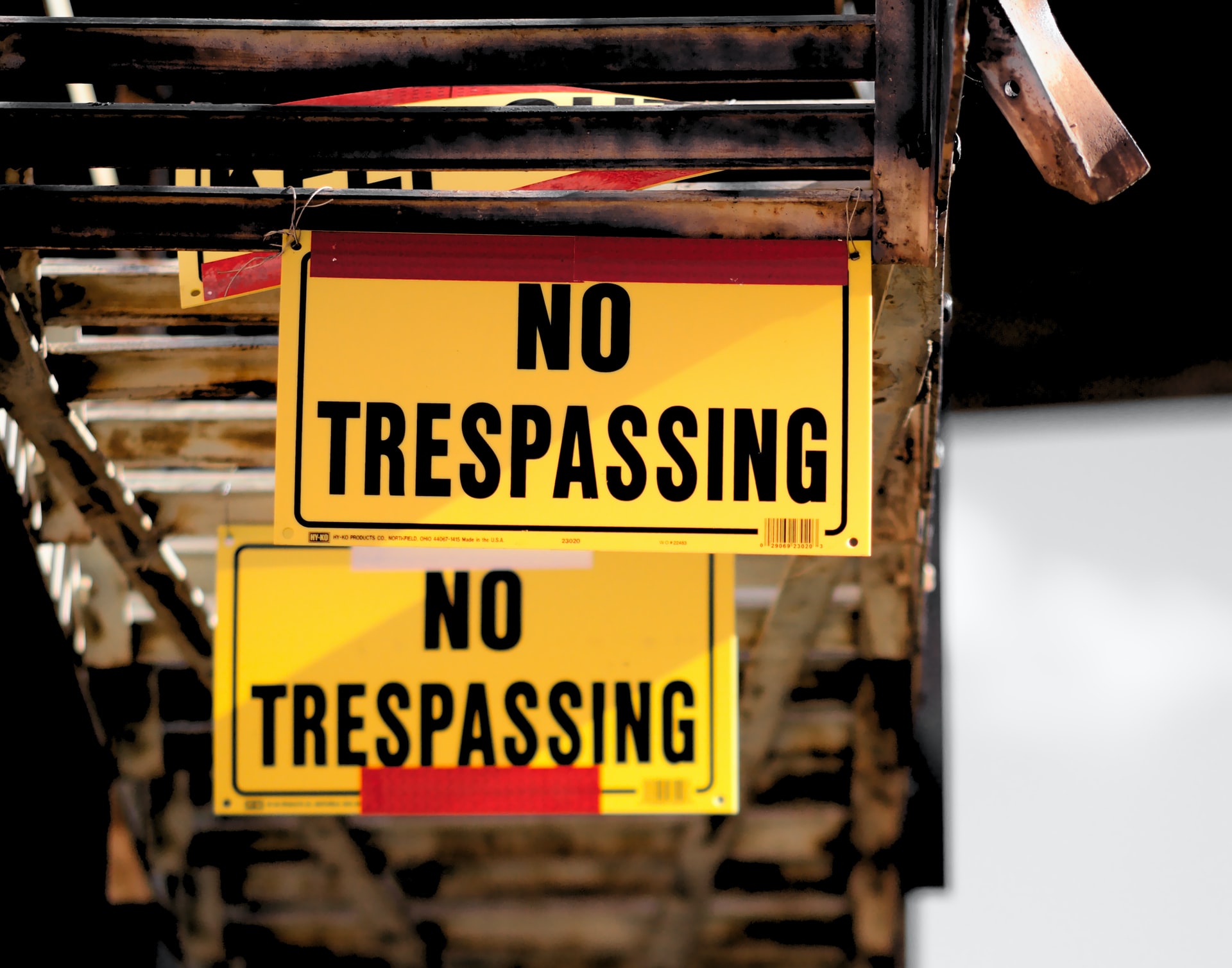 no tresspassing